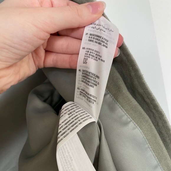 NWT Abercrombie & Fitch Khaki Olive Green Cropped Collared Button Utility Jacket - Picture 11 of 13